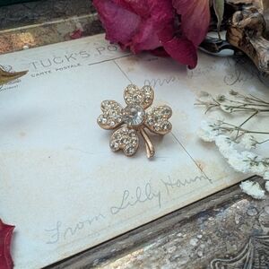Elegant Gold and Silver Four-Leaf Clover Brooch
